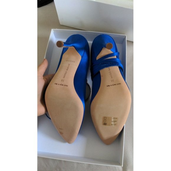 Manolo Blanhik X Vetements limited edition wrap Satin Pumps - Picture 2 of 7